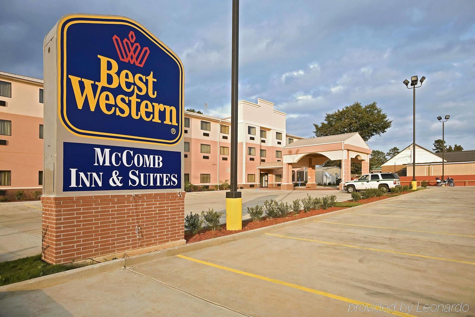 Baymont By Wyndham Mccomb Hotel Exterior photo